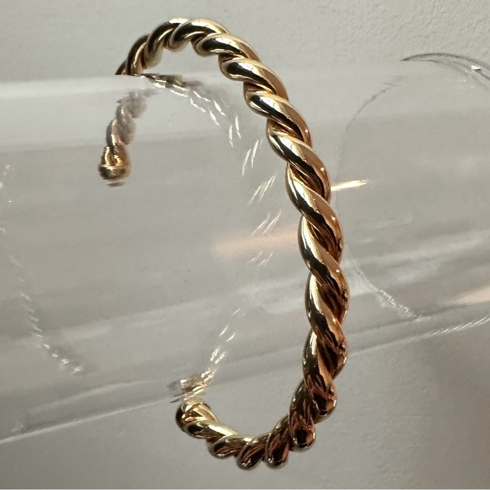 18k Gold Plated- Twisted Bracelet